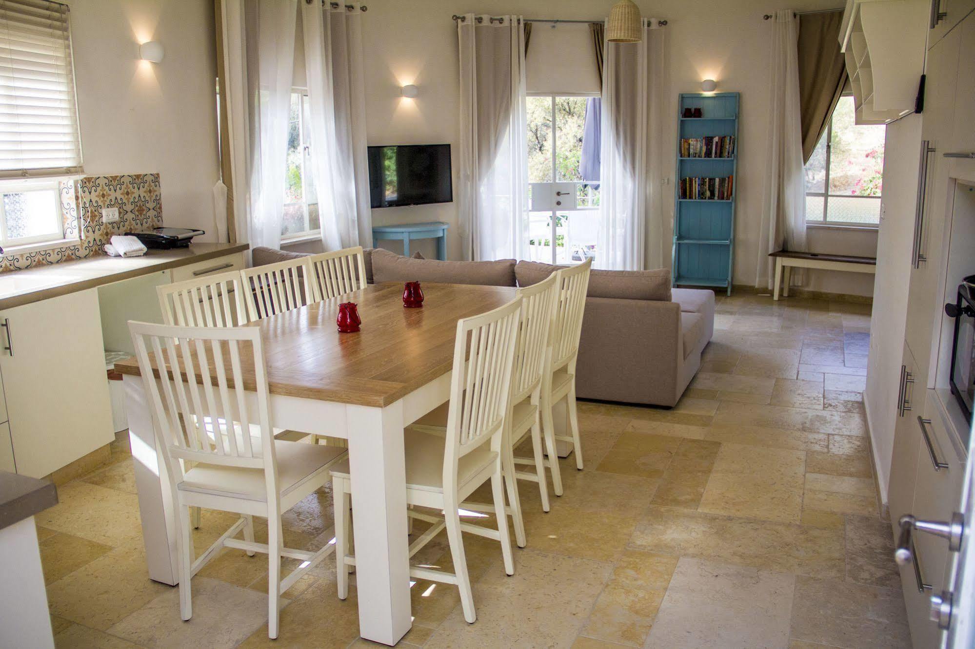 Pina Barosh Bnb Roš Pina Exteriér fotografie