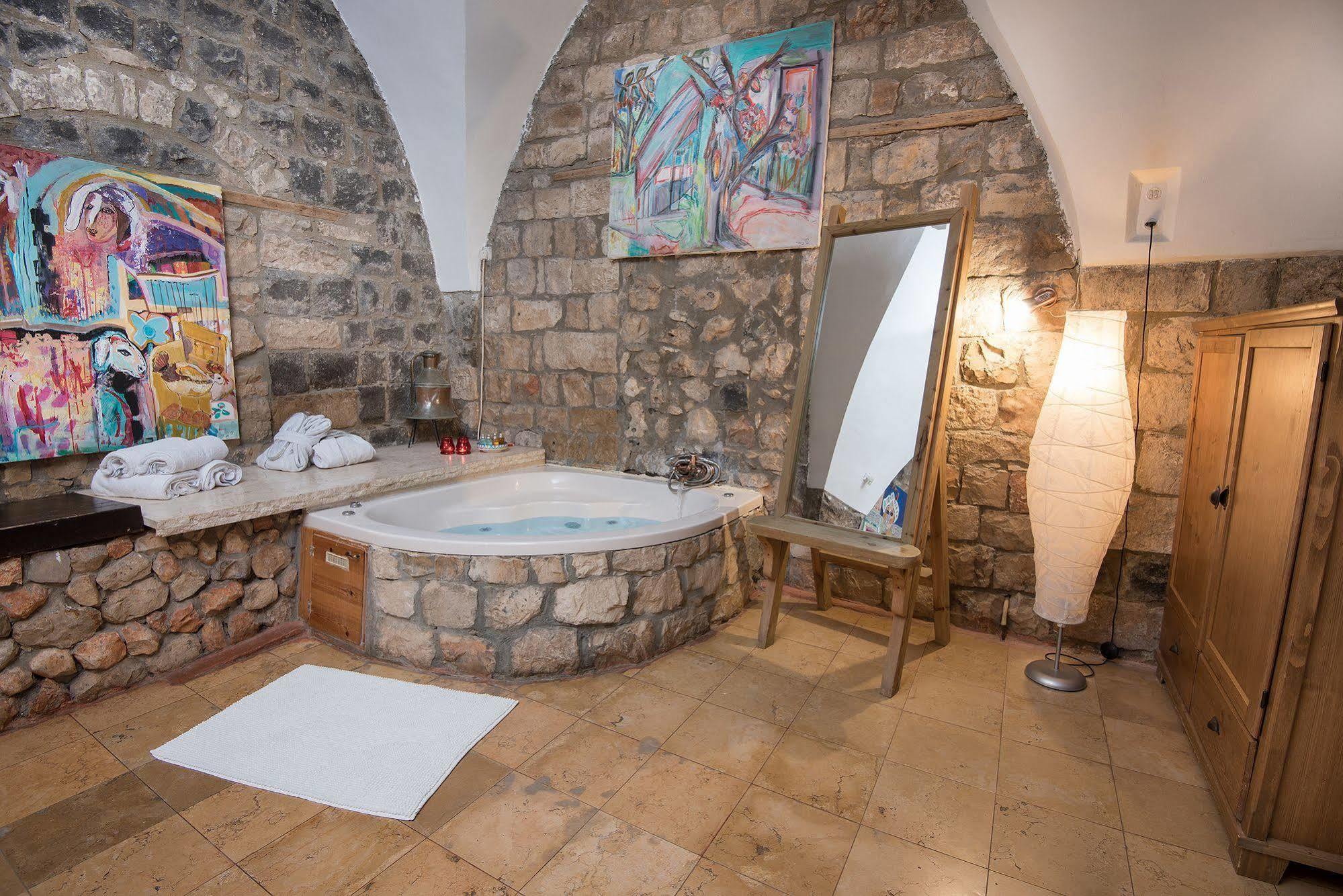 Pina Barosh Bnb Roš Pina Exteriér fotografie